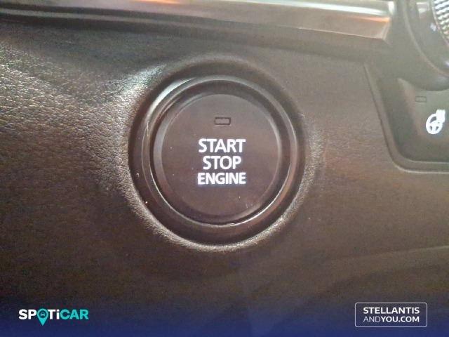 Mazda 3 2.5L E-SKY G MHEV 103kW Centre-Line