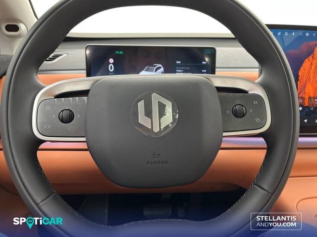 Leapmotor C10 C10 REEV 28.4 kWh  Auto Design