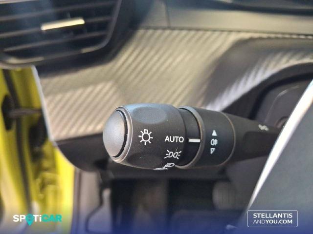 Peugeot 208 HYBRID 100 eDCS6 Style