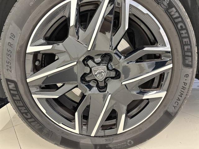 Peugeot 3008 1.2 100KW  eDCS6 Allure