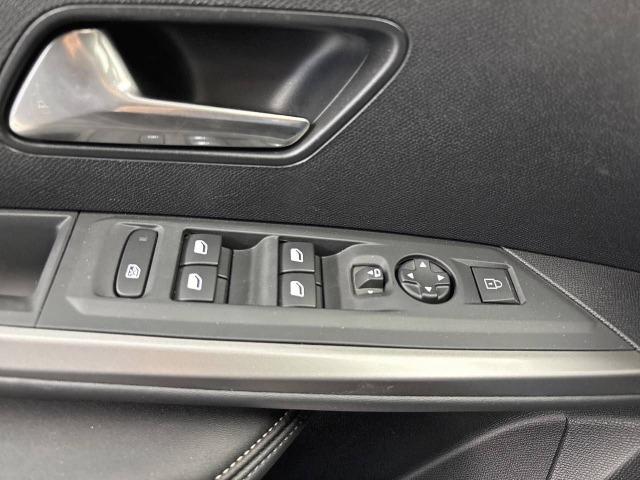 Peugeot 3008 1.2 100KW  eDCS6 Allure