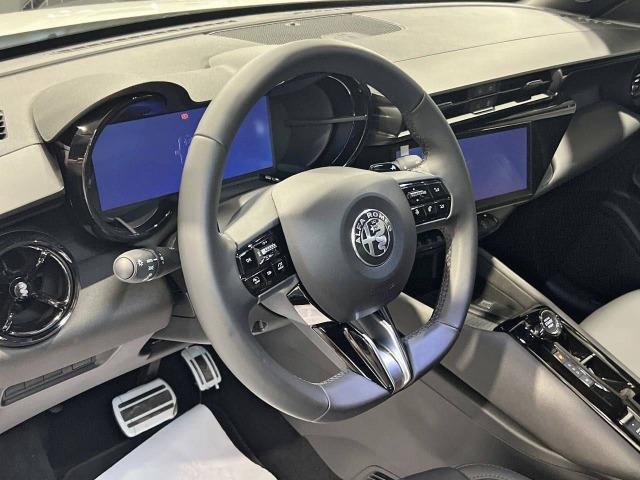 Alfa Romeo Junior Ibrida Ti 108kW (145CV) -