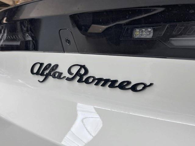 Alfa Romeo Junior Ibrida Ti 108kW (145CV) -