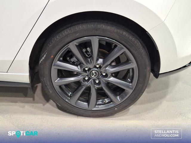 Mazda 3 2.5L E-SKY G MHEV 103kW Centre-Line