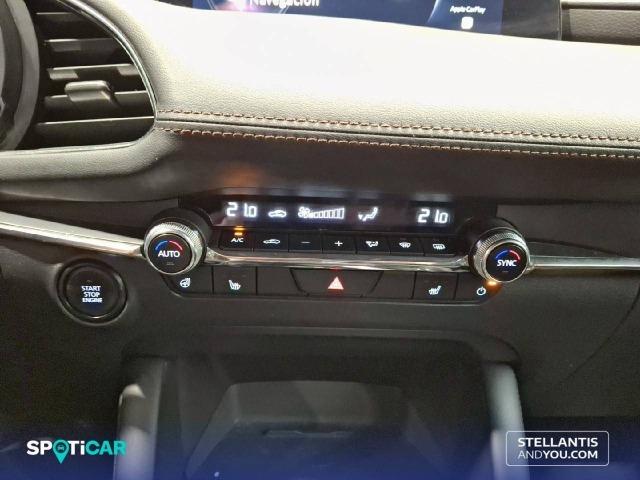 Mazda 3 2.5L E-SKY G MHEV 103kW Centre-Line