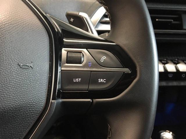 Peugeot 3008 225 e-EAT8 Allure
