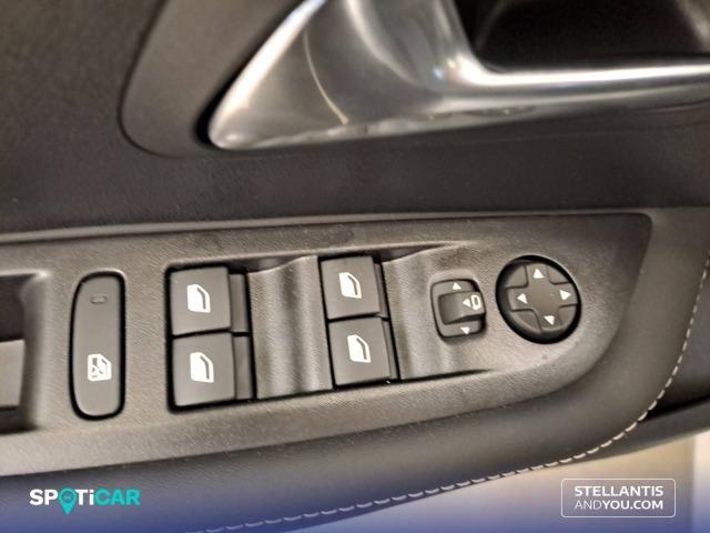 Peugeot 208 HYBRID 110 eDCS6 Allure