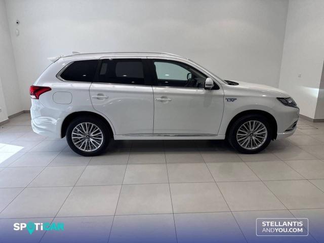 Mitsubishi Outlander 2.4 PHEV  Auto 4WD Kaiteki+