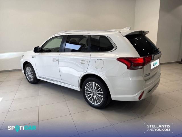 Mitsubishi Outlander 2.4 PHEV  Auto 4WD Kaiteki+