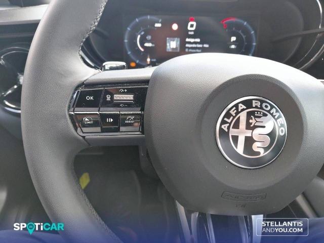 Alfa Romeo Junior Ibrida 108kW (145CV) -