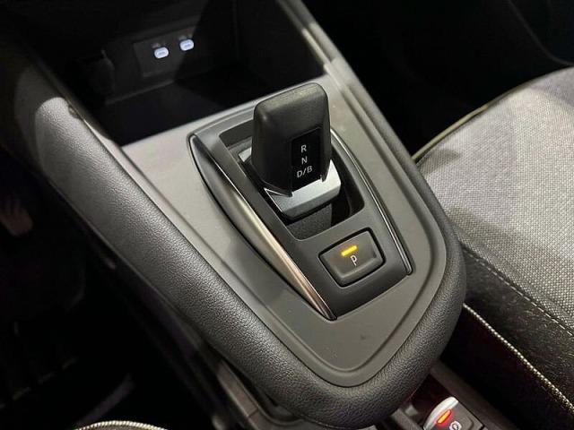 Mitsubishi Grandis 180 HEV Kaiteki