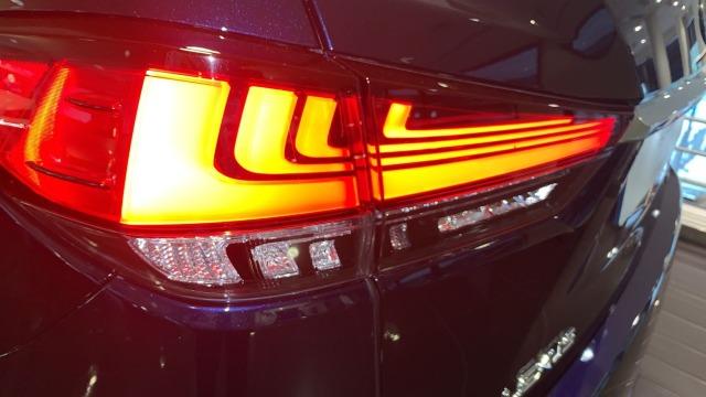 LEXUS 450h Luxury 651€/mes