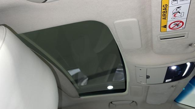 LEXUS 500h Luxury Art Wood L-White 904€/mes
