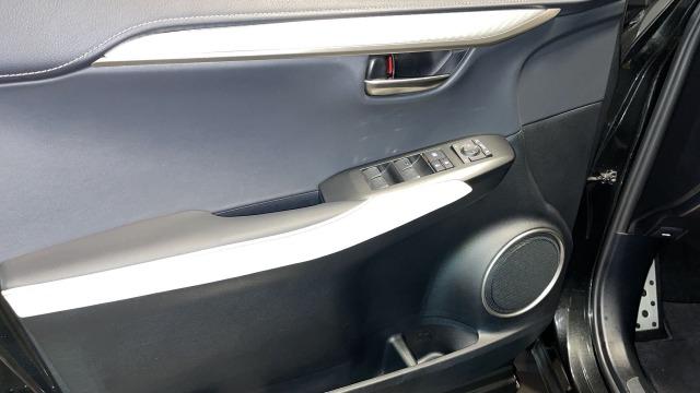 LEXUS 300h 2.5 300h 4WD F Sport Panorámico 422€/mes