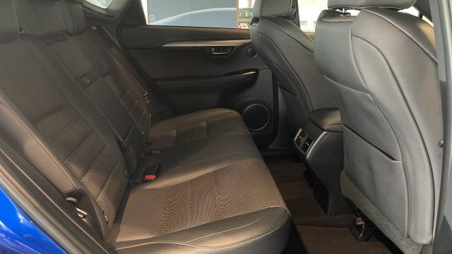 LEXUS 300h 300h 4WD Remolque + Panorámico F Sport 381€/mes