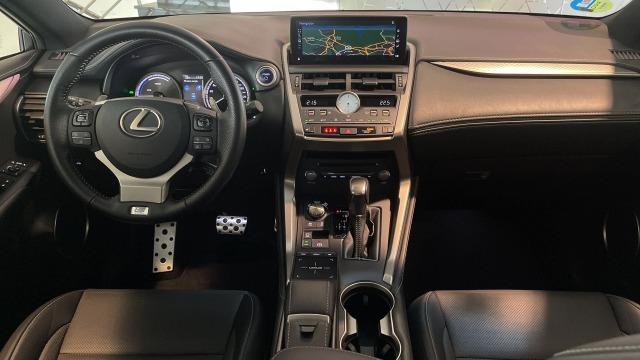 LEXUS 300h 300h 4WD Remolque + Panorámico F Sport 381€/mes
