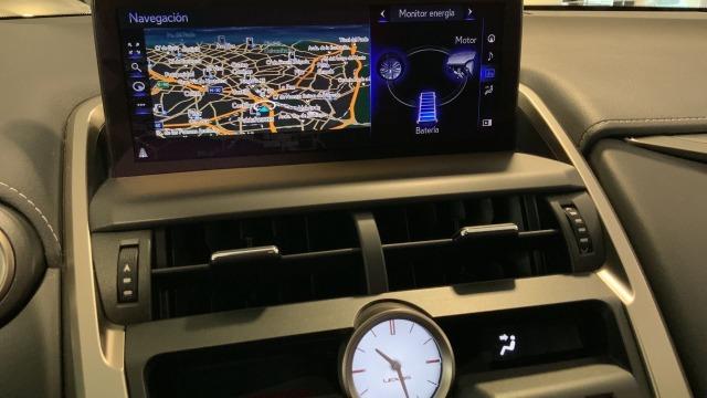 LEXUS 300h 2.5 300h 4WD F Sport Panorámico 441€/mes