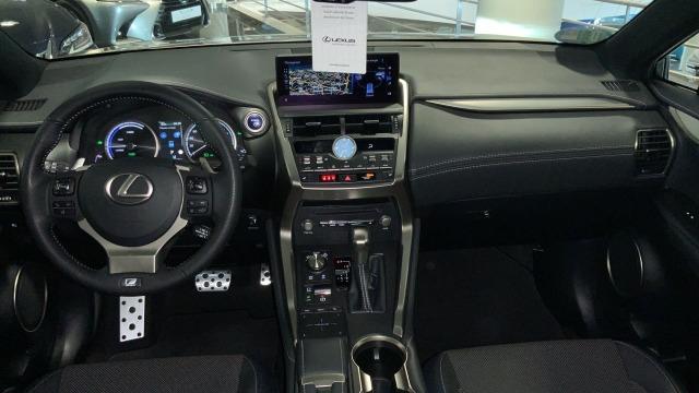 LEXUS 300h 2.5 197cv 4WD F Sport Panorámico 461€/mes