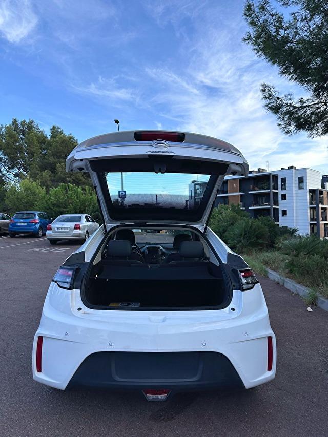 Opel Ampera