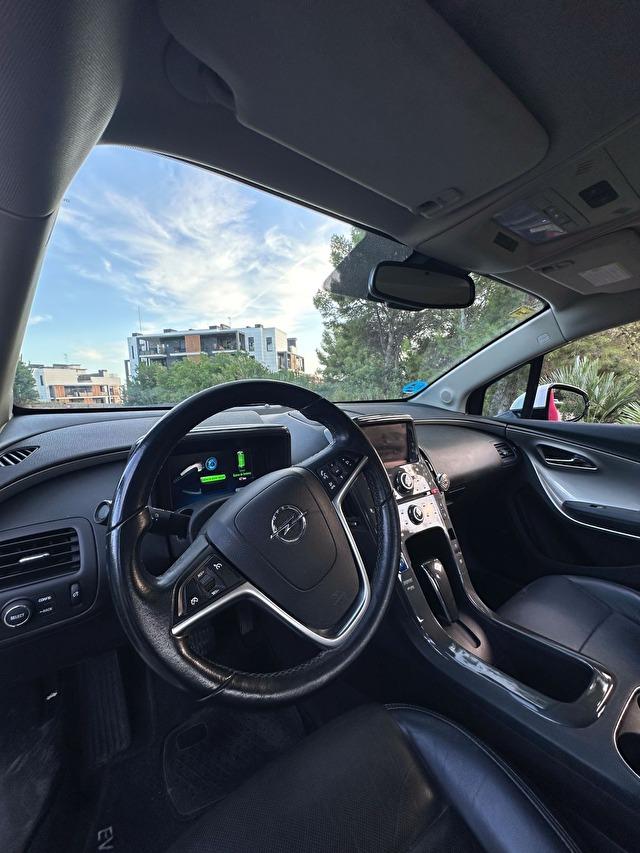 Opel Ampera