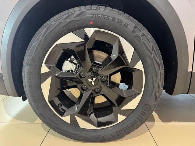 Mitsubishi Grandis 180 HEV Kaiteki