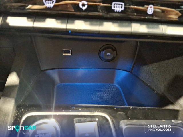 Peugeot 3008 180 e-EAT8 Allure Pack