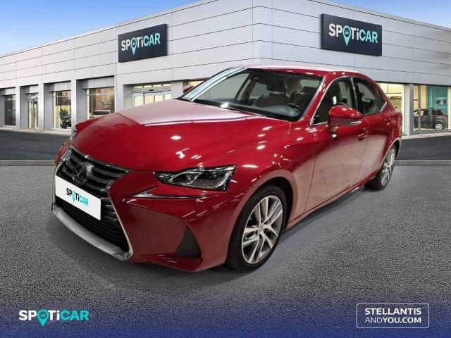 Lexus Is 2.5 300h  Parking Executive