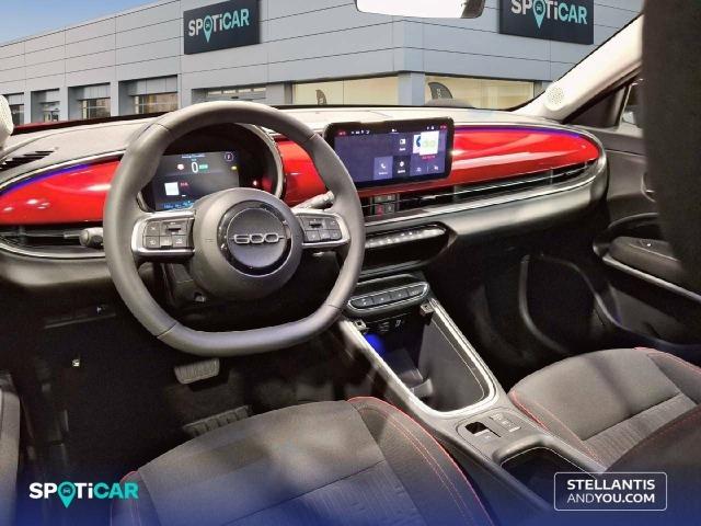 Fiat 600 600e  54kwh 115kw (156cv) RED