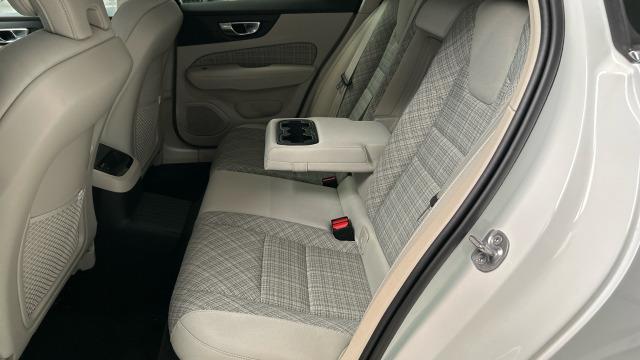 Volvo V60 T6 Recharge Inscription Core AWD Auto 257 kW (350 CV)