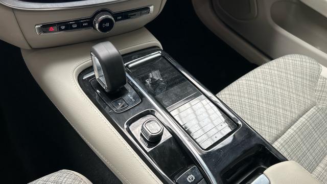 Volvo V60 T6 Recharge Inscription Core AWD Auto 257 kW (350 CV)