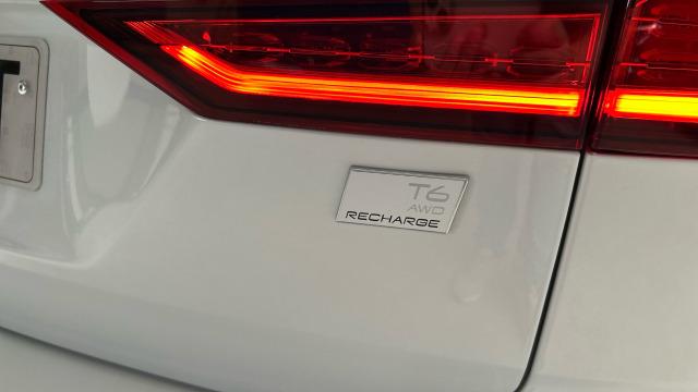 Volvo V60 T6 Recharge Inscription Core AWD Auto 257 kW (350 CV)