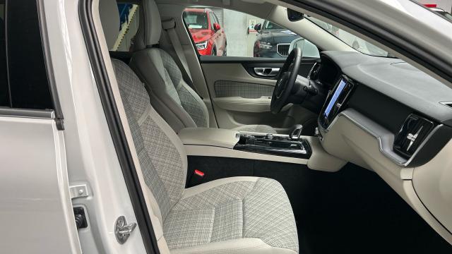 Volvo V60 T6 Recharge Inscription Core AWD Auto 257 kW (350 CV)