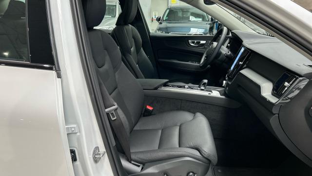 Volvo Xc60 T6 Recharge Plus Dark AWD Auto 257 kW (350 CV)