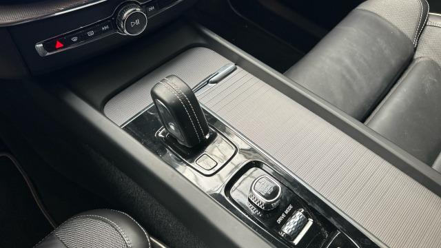 Volvo Xc60 T8 Recharge R-Design AWD Auto 287 kW (390 CV)