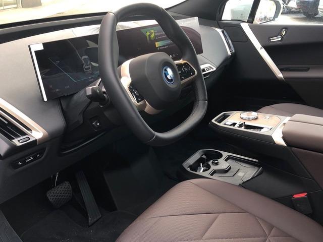 BMW Ix xDrive40 240 kW (326 CV)