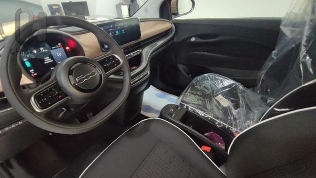 Fiat 500e 320km 118cv Auto.