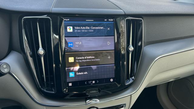 Volvo Xc60 T6 Recharge Core AWD Auto 257 kW (350 CV)