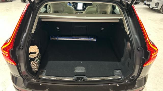 Volvo Xc60 T6 Recharge Plus Dark AWD Auto 257 kW (350 CV)