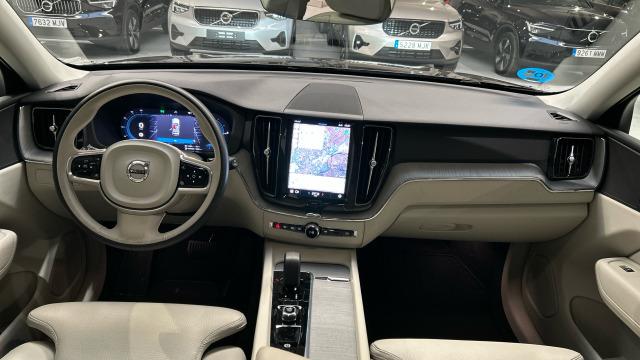 Volvo Xc60 T6 Recharge Plus Dark AWD Auto 257 kW (350 CV)