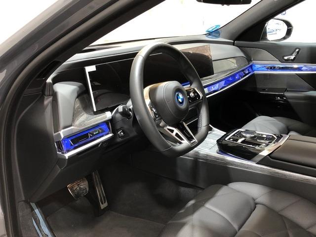 BMW I7 xDrive60 400 kW (544 CV)
