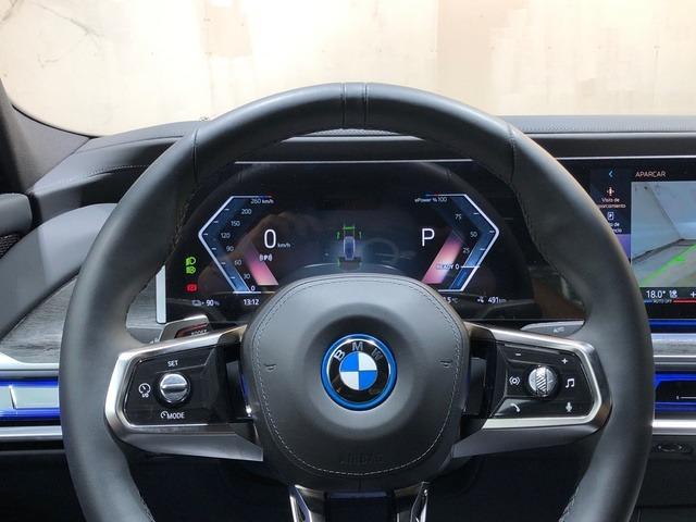BMW I7 xDrive60 400 kW (544 CV)