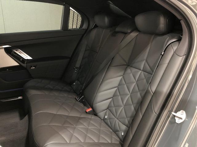 BMW I7 xDrive60 400 kW (544 CV)