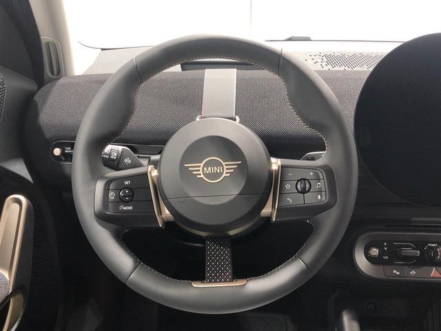 MINI Aceman E 135 kW (184 CV)