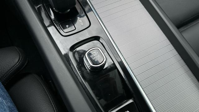 Volvo Xc60 T6 Recharge Plus Dark AWD Auto 257 kW (350 CV)