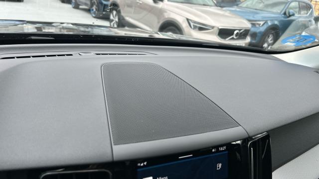 Volvo Xc60 T6 Recharge Plus Dark AWD Auto 257 kW (350 CV)