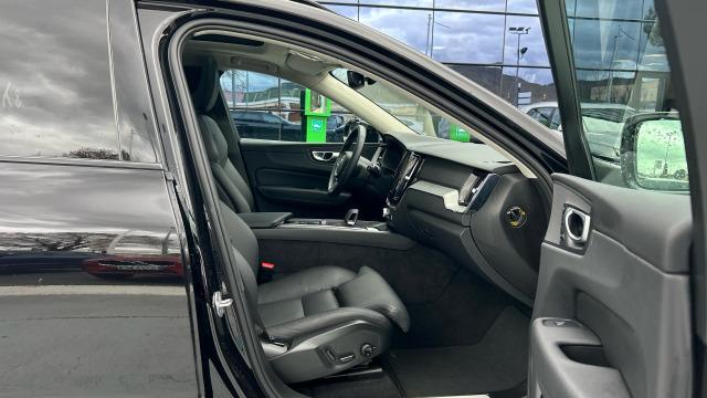 Volvo Xc60 T6 Recharge Plus Dark AWD Auto 257 kW (350 CV)