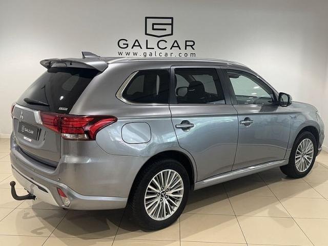 Mitsubishi Outlander 2.4 PHEV 224cv 4WD Kaiteki