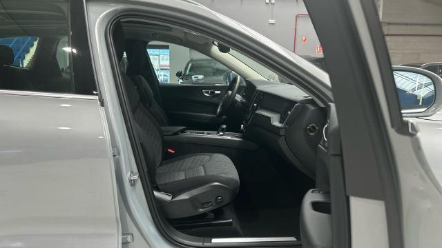 Volvo Xc60 T6 Recharge Core AWD Auto 257 kW (350 CV)