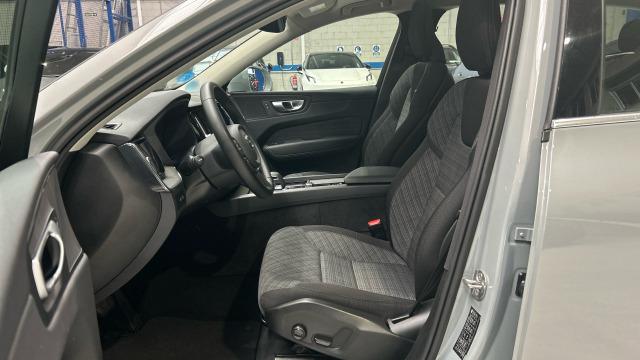 Volvo Xc60 T6 Recharge Core AWD Auto 257 kW (350 CV)
