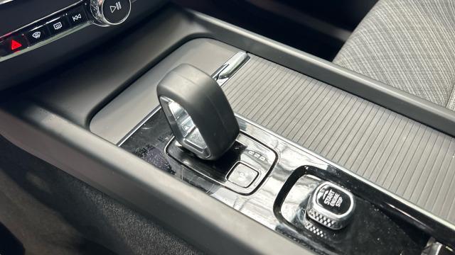 Volvo Xc60 T6 Recharge Core AWD Auto 257 kW (350 CV)
